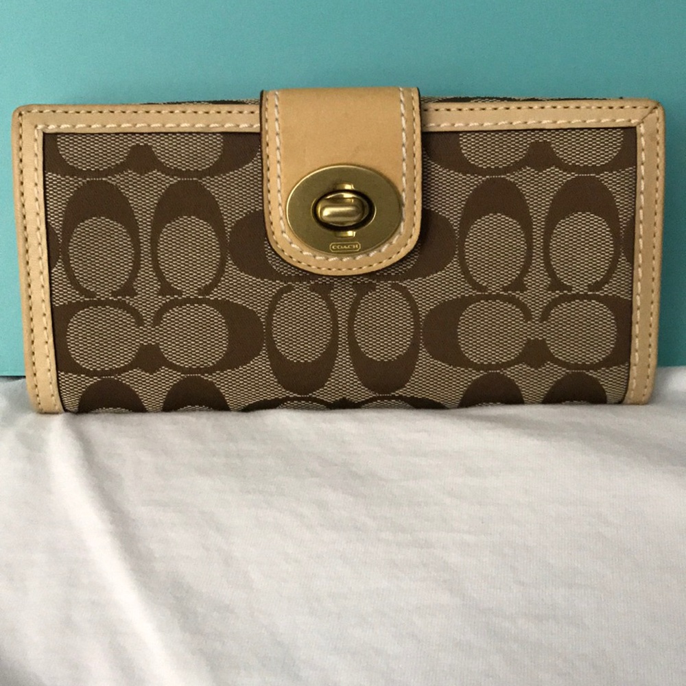 Coach women wallet